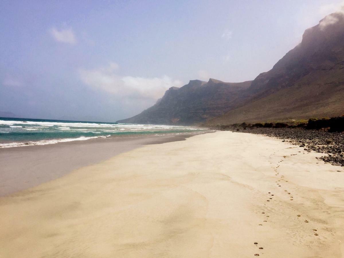 Fcg20, Famara Beach المظهر الخارجي الصورة
